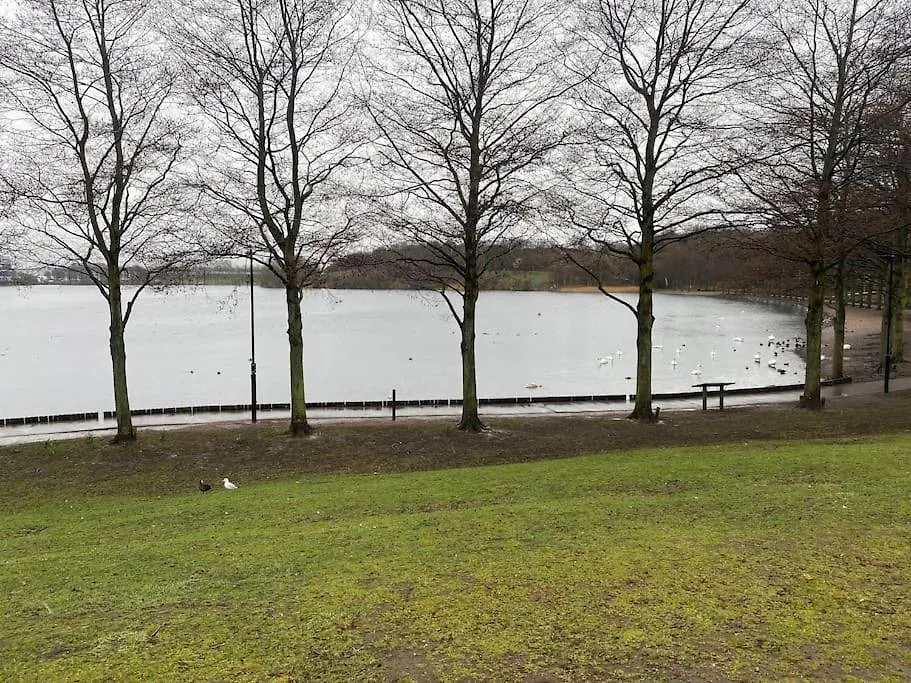 Lovely 2Nd Floor 2 Bed Flat Sleeps 4 Doncaster